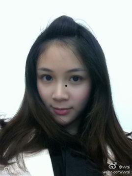 吃瓜最美女记者视频下载,揭秘“吃瓜最美女记者”视频下载背后的故事