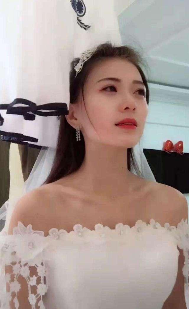 抖音新娘吃瓜视频大全集,趣味横生的甜蜜瞬间